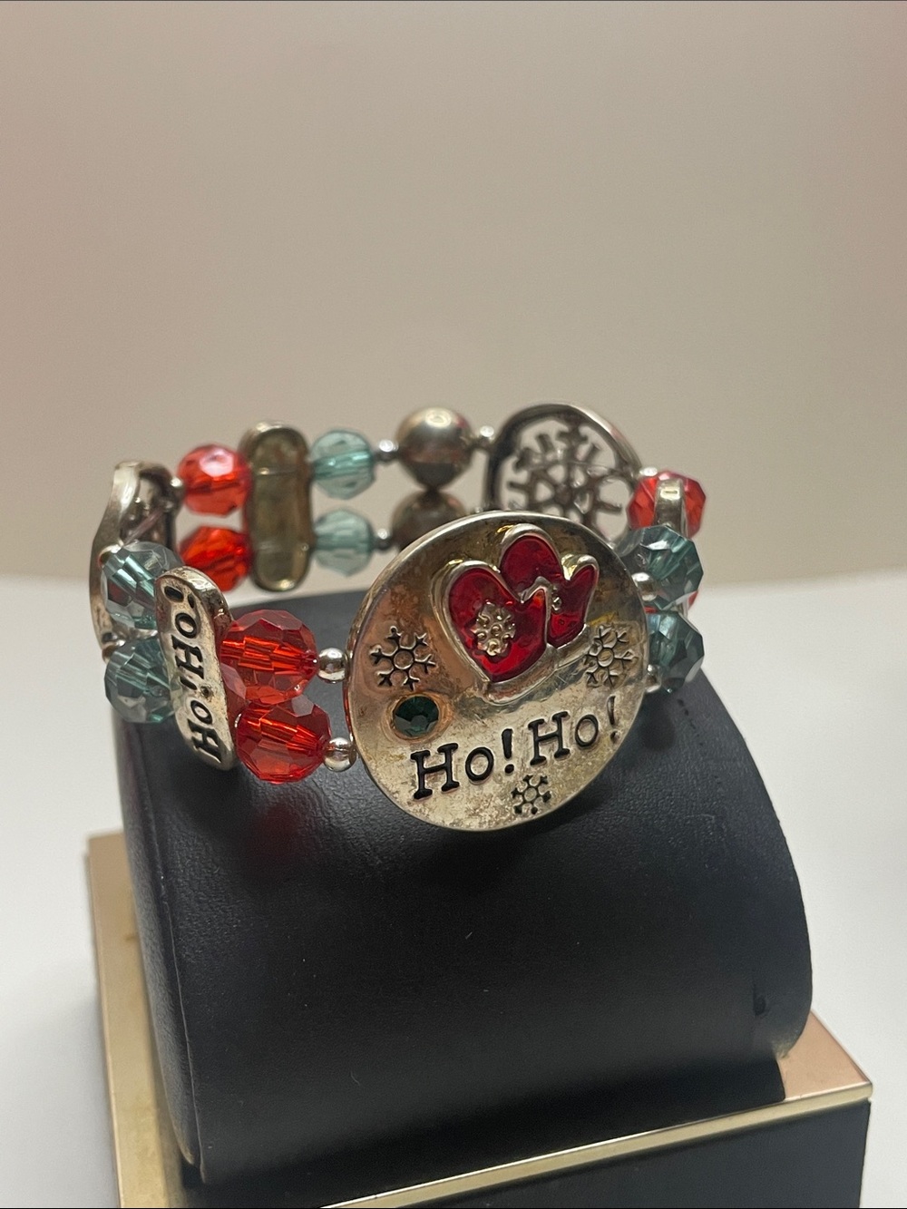 Ho! Ho! Holiday Beaded Stretch Bracelet - Red & Green